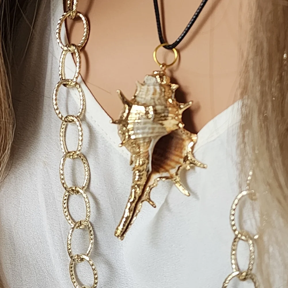 Free People Jewelry Genuine Ocean Shell Gold Boho Hypoallergic Black cord